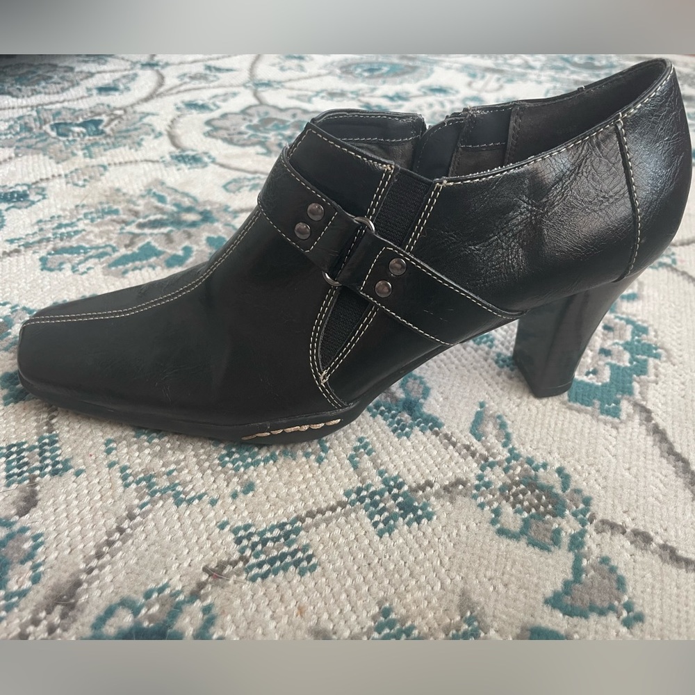 Aerosoles Womens Cappuccino Pump, Black 9.5 Rarely worn, very good condition